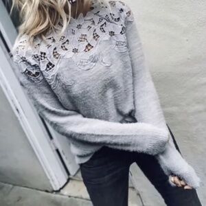 En Creme Soft Crochet Neck Gray Cozy Women’s Sweater (S/M)